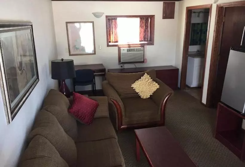 Highland Court Motel