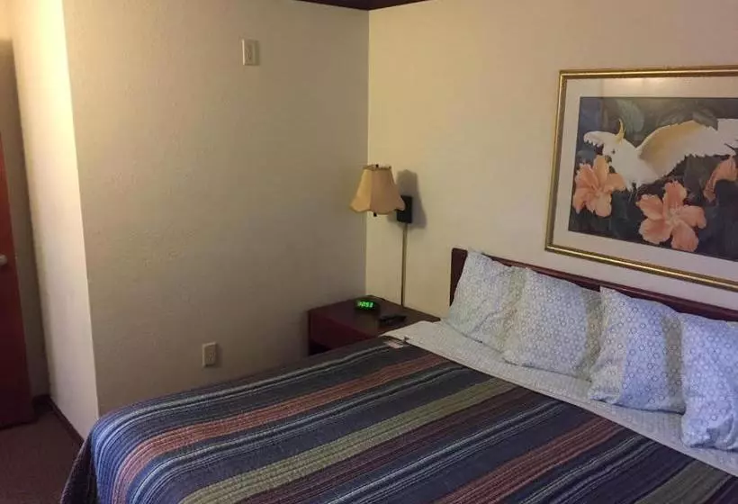 Highland Court Motel