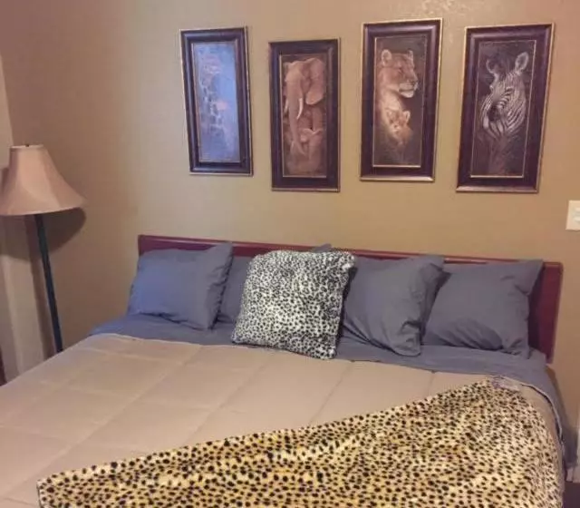 Highland Court Motel