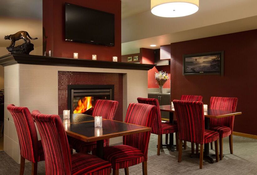 Szálloda Coast Hilltop Inn