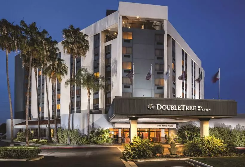 Hotelli Doubletree By Hilton  Carson