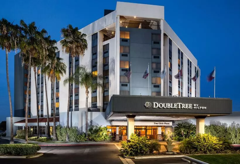 Hotelli Doubletree By Hilton  Carson