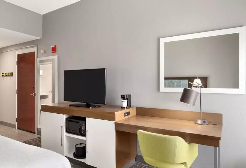 בית מלון כפרי Hampton Inn Simpsonville