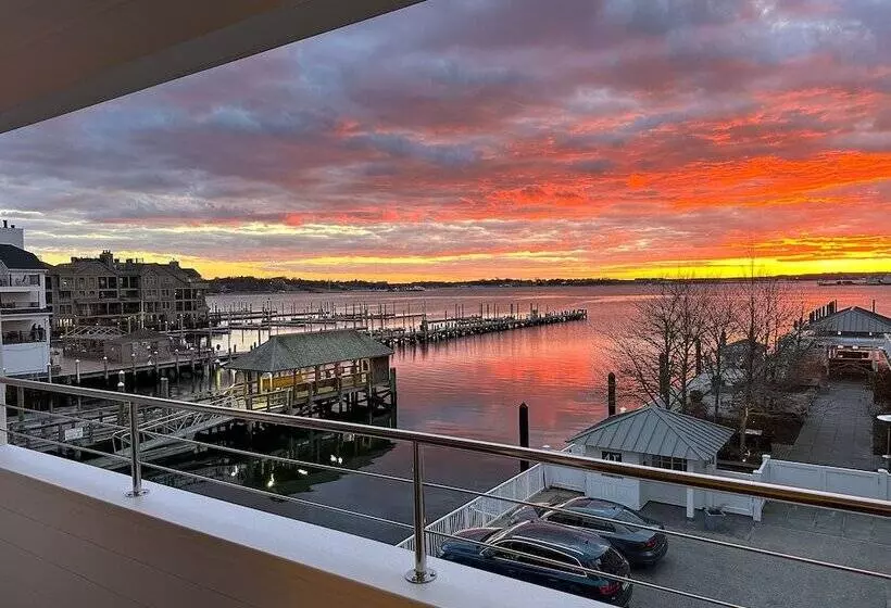 ホテル Harborside Inn