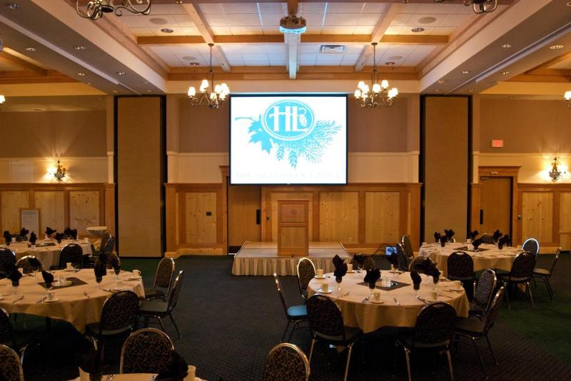 Отель Heathman Lodge