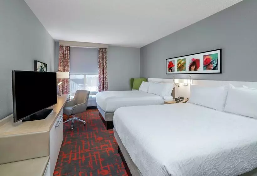 ホテル Hilton Garden Inn Louisville East