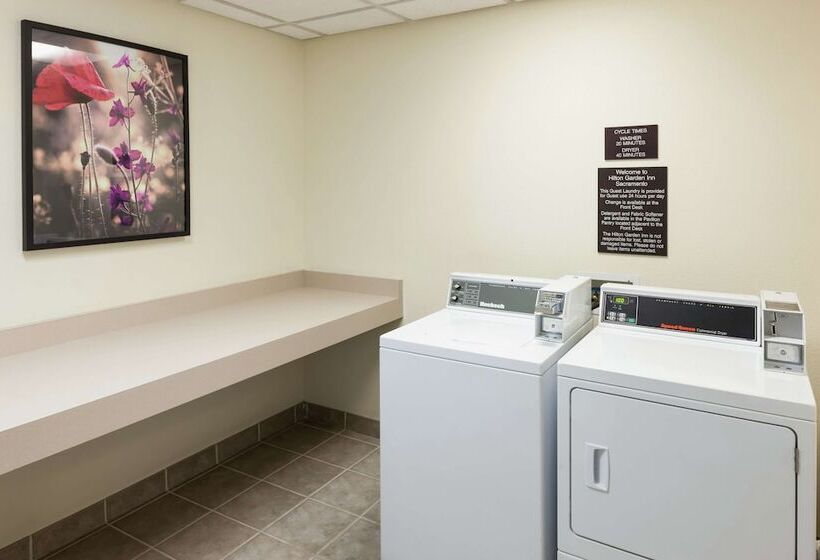 בית מלון כפרי Hilton Garden Inn Sacramento/south Natomas