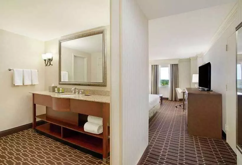 Отель Hilton Jackson