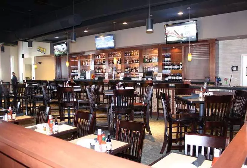 Отель Hilton Jackson