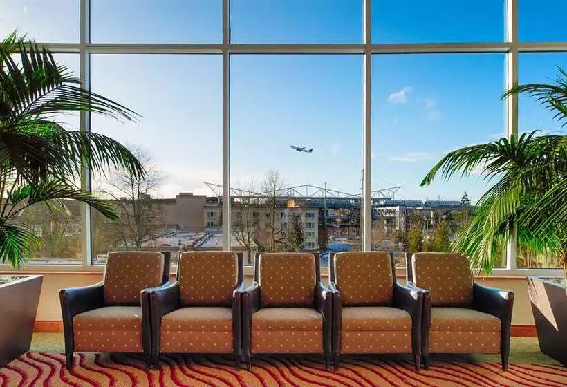 فندق Hilton Seattle Airport & Conference Center