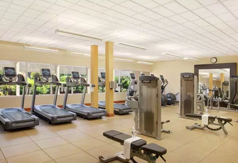 فندق Hilton Seattle Airport & Conference Center