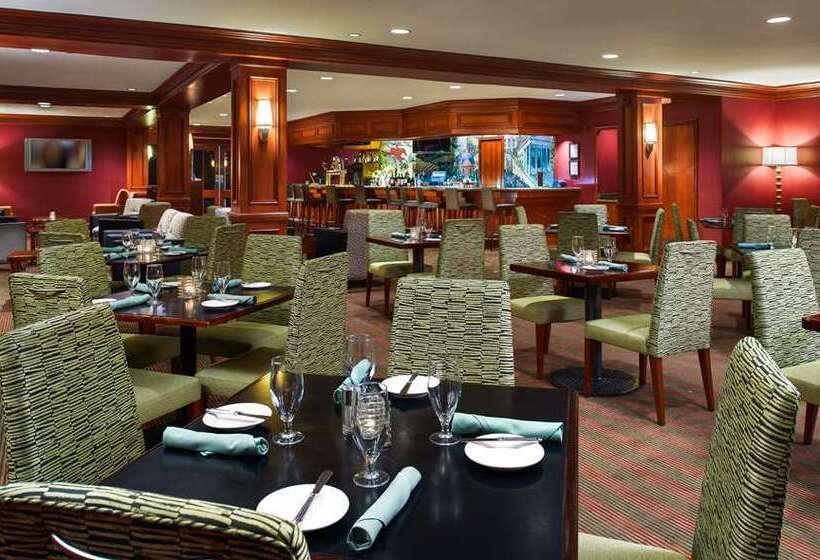 فندق Hilton Washington Dulles Airport