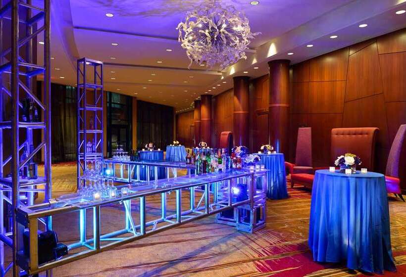 فندق Hilton Washington Dulles Airport