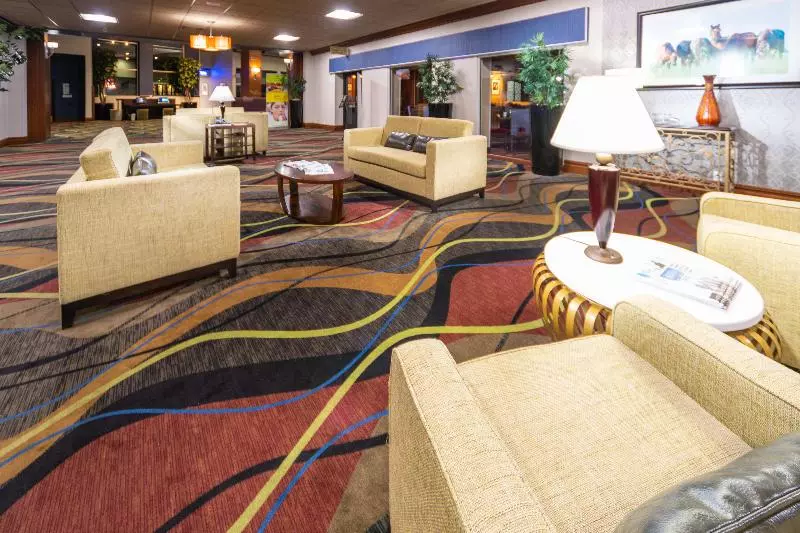 فندق Holiday Inn Louisville East   Hurstbourne, An Ihg