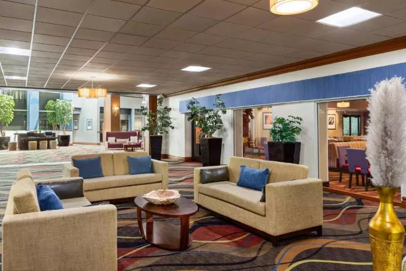 فندق Holiday Inn Louisville East   Hurstbourne, An Ihg