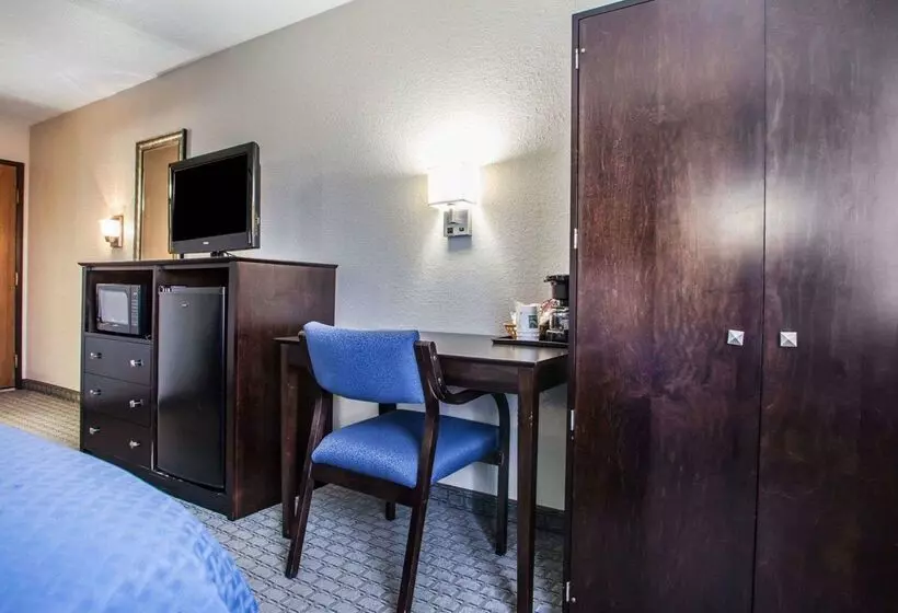 هتل Quality Inn & Suites Ankenydes Moines
