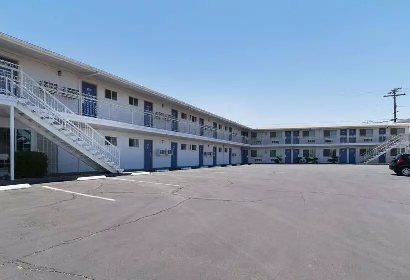 Motel 6barstow, Ca  Route 66