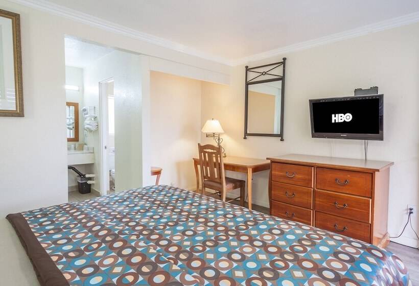 فندق على الطريق Vagabond Inn Hemet