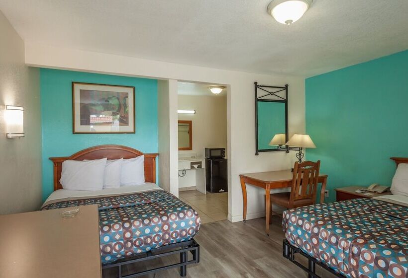 فندق على الطريق Vagabond Inn Hemet