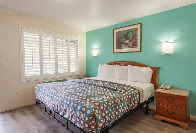 מוטל Vagabond Inn Hemet