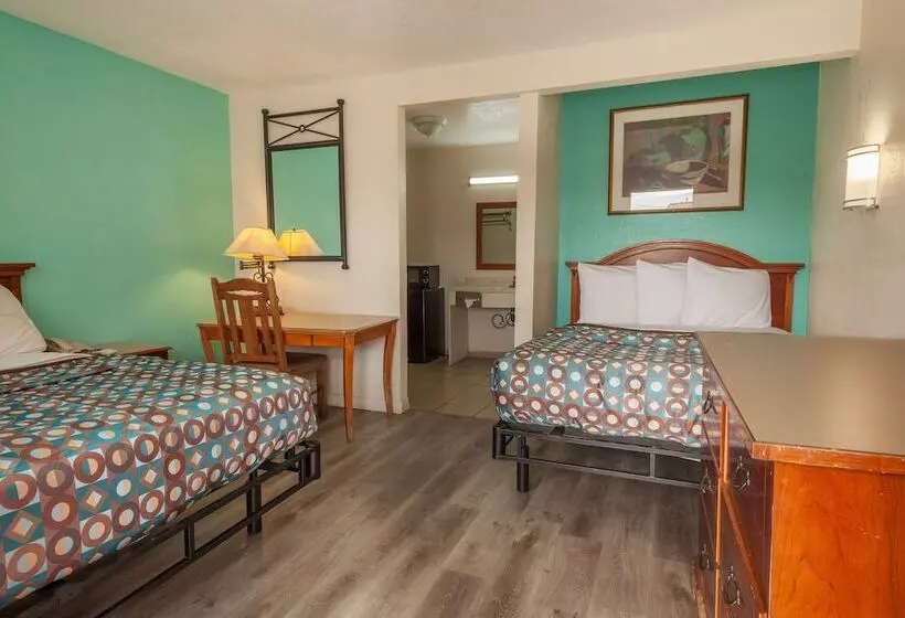 מוטל Vagabond Inn Hemet