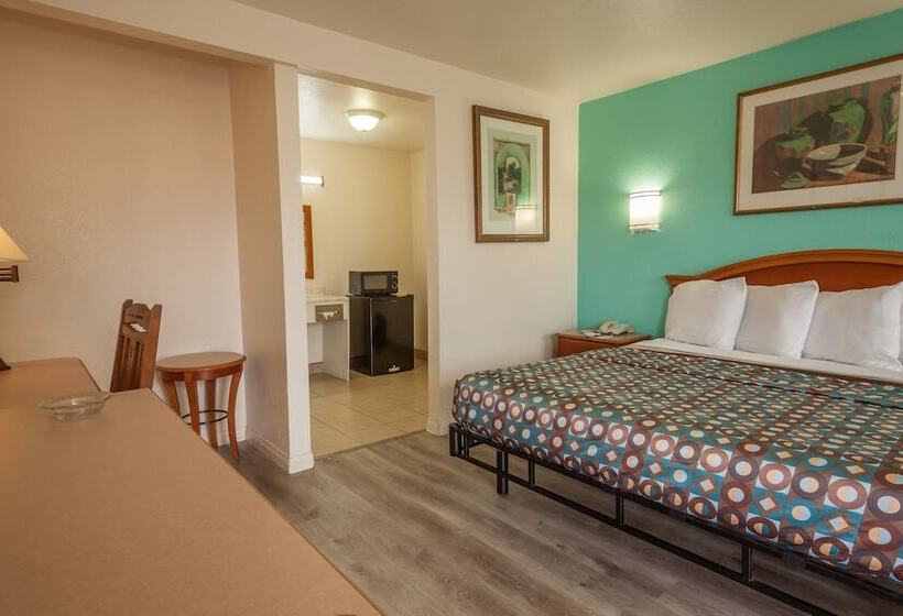 فندق على الطريق Vagabond Inn Hemet