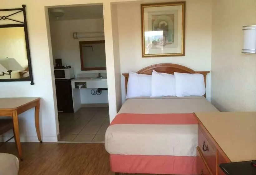 מוטל Vagabond Inn Hemet