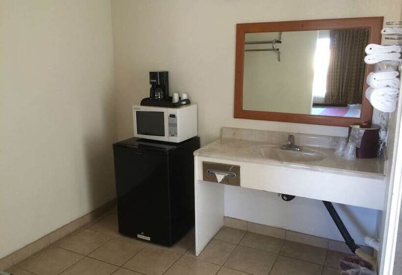 فندق على الطريق Vagabond Inn Hemet