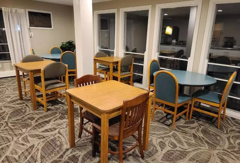 渡假胜地 Hampton Village Inn