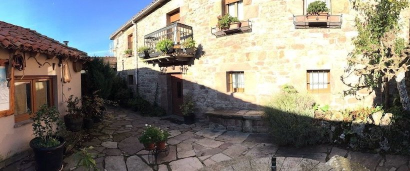 Apartamentos Rurales Casa Miguel