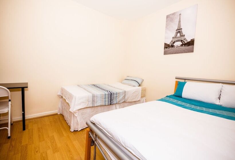 Colebert Avenue Apartment