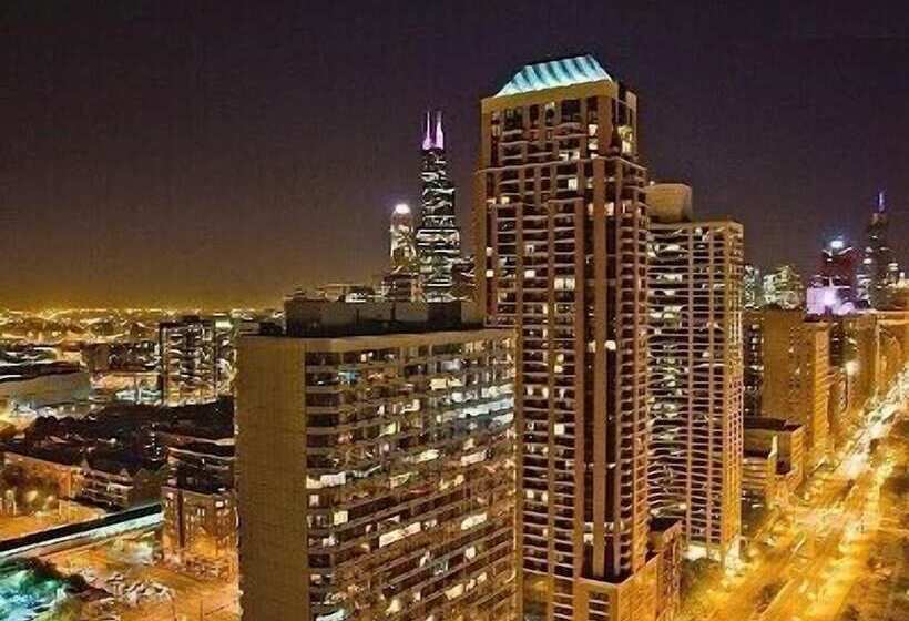 Chicago Downtown Condo   Michigan Ave Suite Id 14 15