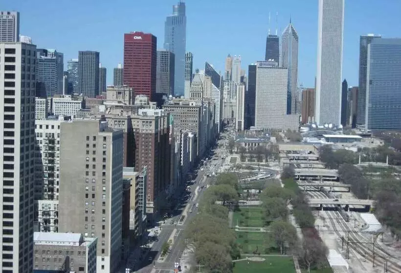 Chicago Downtown Condo   Michigan Ave Suite Id 14 15
