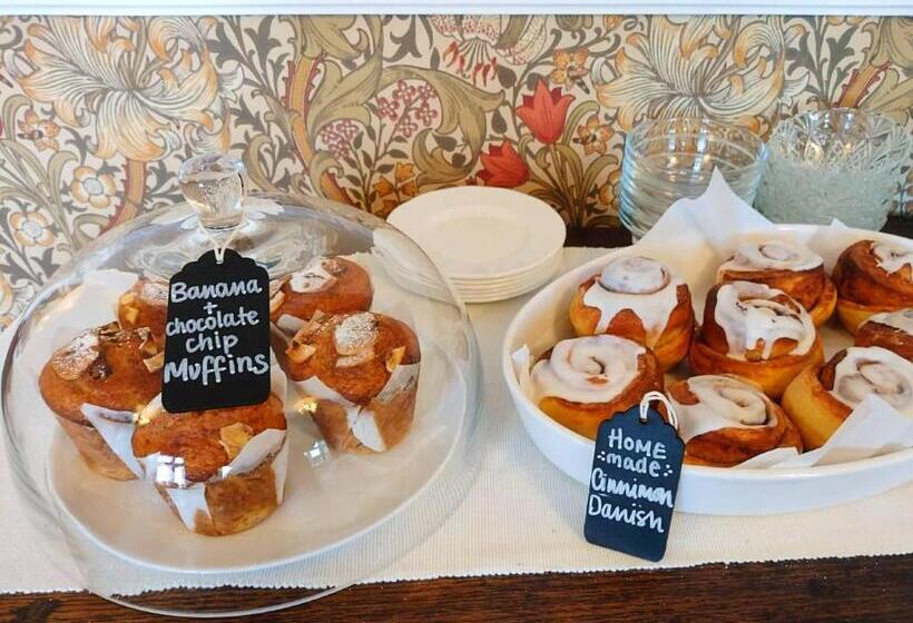 فندق Chough S Nest