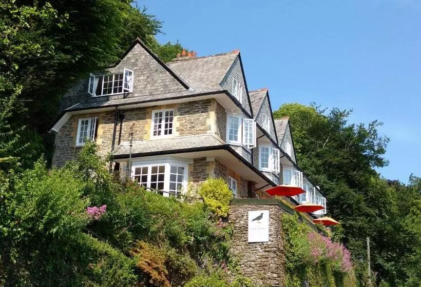 Hotel Chough S Nest