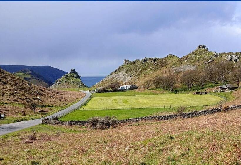 فندق Chough S Nest