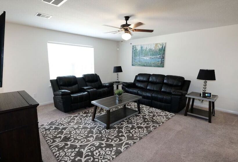 3bdrm 2bath 5beds Iah Airport, Humble