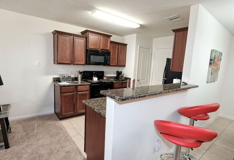 3bdrm 2bath 5beds Iah Airport, Humble