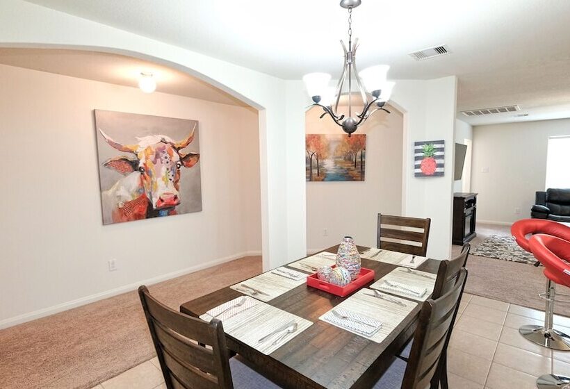 3bdrm 2bath 5beds Iah Airport, Humble