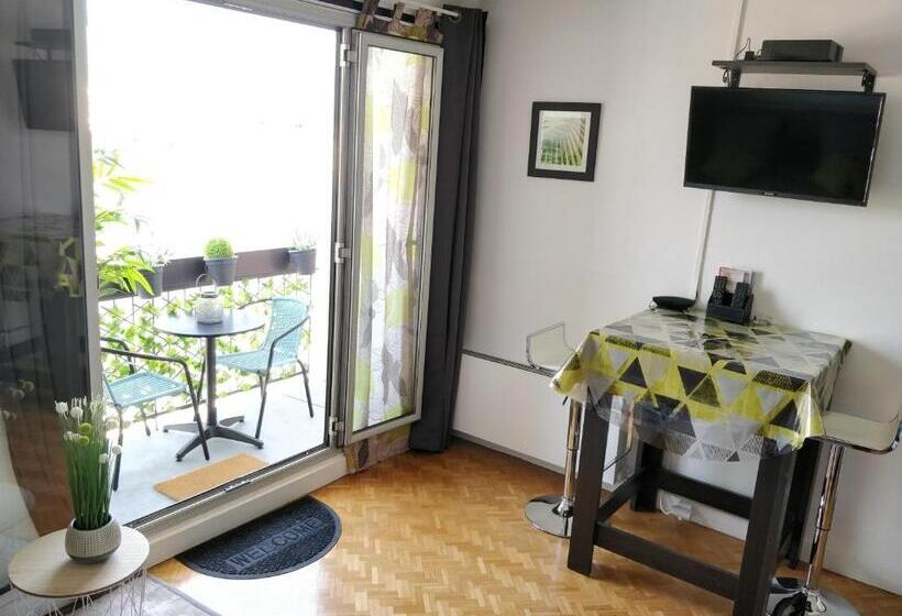 Le Parisien T1antony Berny By Beds4wanderlust   35m2 Avec Balcon   Aéroport Orly 5miles   Train Stat