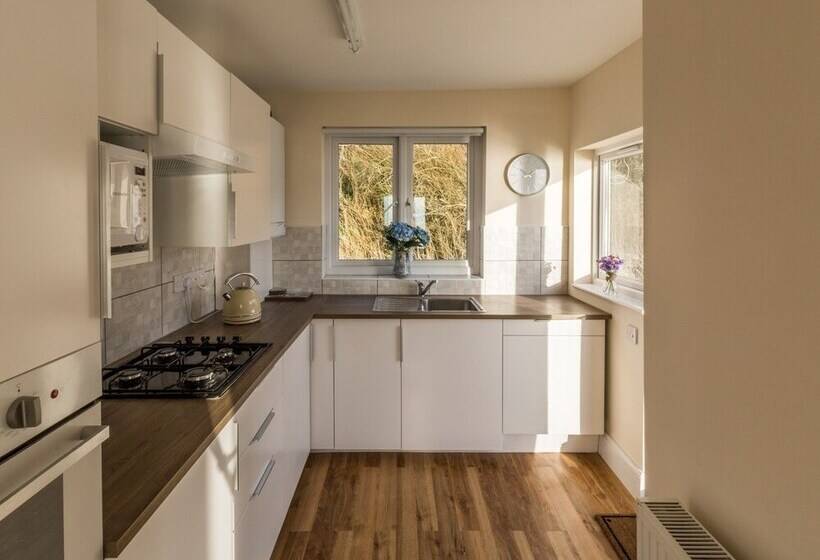 Observation Apartment On The Beach