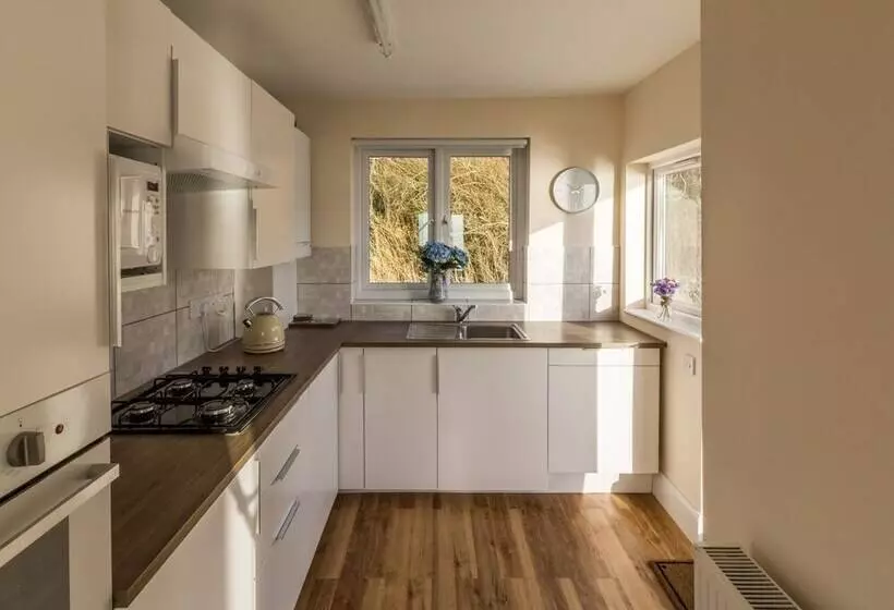 Observation Apartment On The Beach