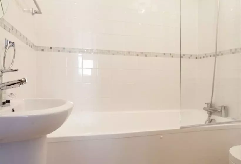 Observation Apartment On The Beach