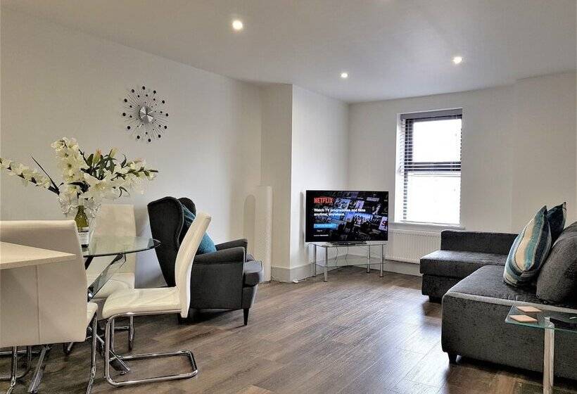 One To One Apartments