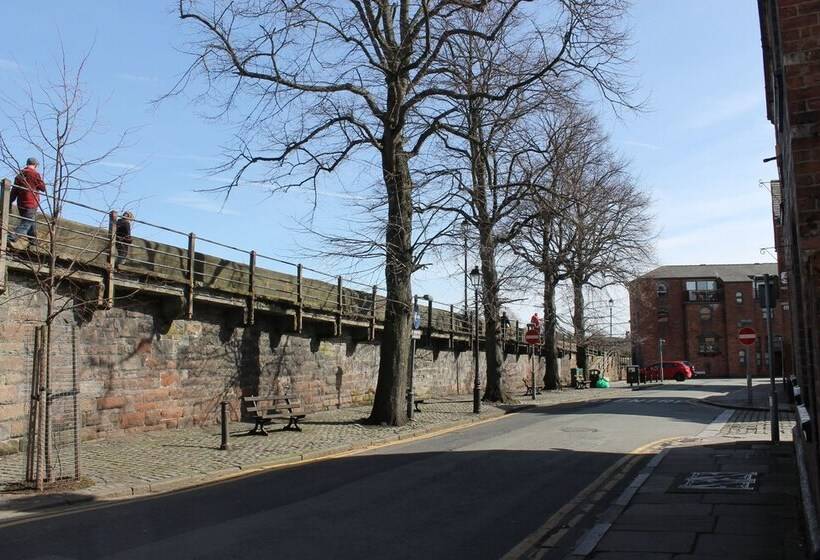 One To One Apartments