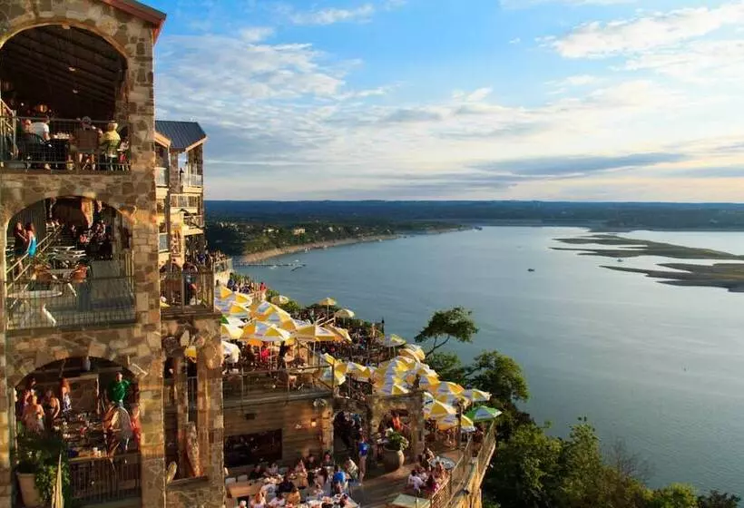 Suite Destination Downtown Austin