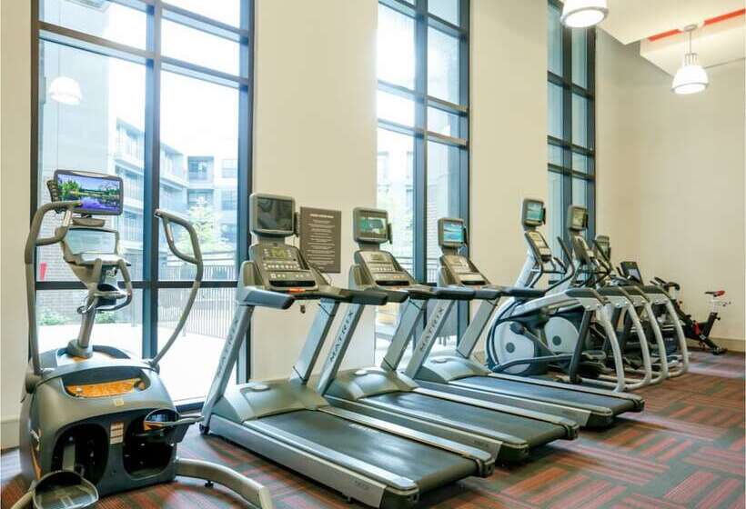 Suite Destination Downtown Austin