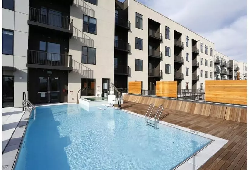 Suite Destination Downtown Austin