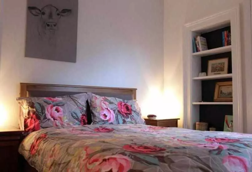 Trendy 2bd Flat In West Hampstead