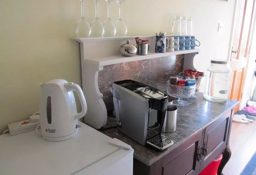 تختخواب و صبحانه Fifty Five Ballyhome, Portrush